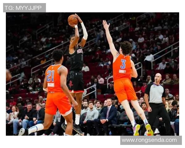 12月26日火箭对阵雷霆精彩视频直播全程回顾与赛后分析 12月26日火箭对阵雷霆精彩视频直播全程回顾与赛后分析